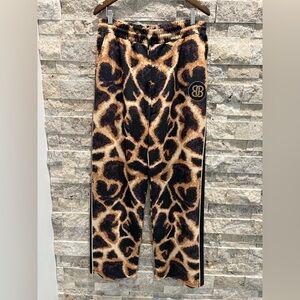 Bella Belluci Animal Print Jogger Pants with two pockets on the side size  5XL